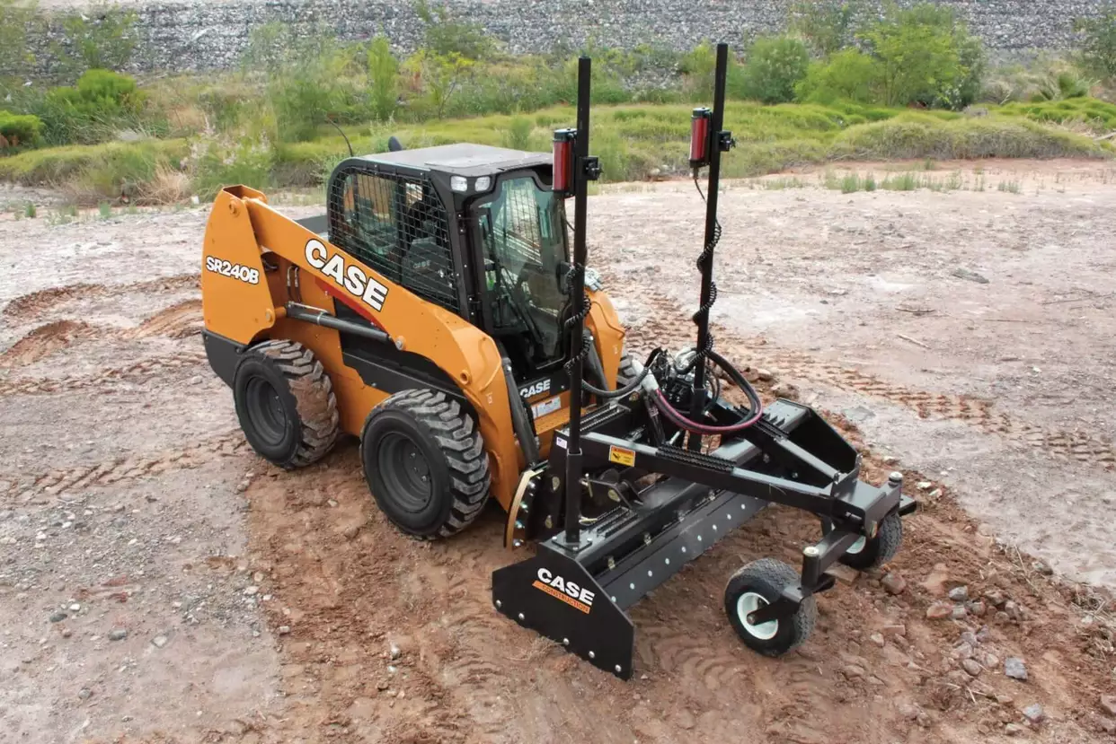 MINICARGADORA SR240B