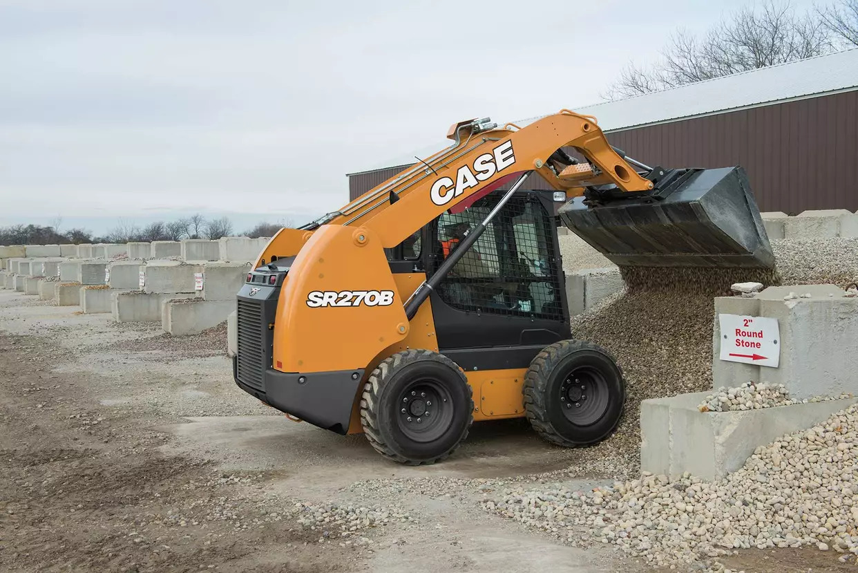 MINICARGADORA SR270B